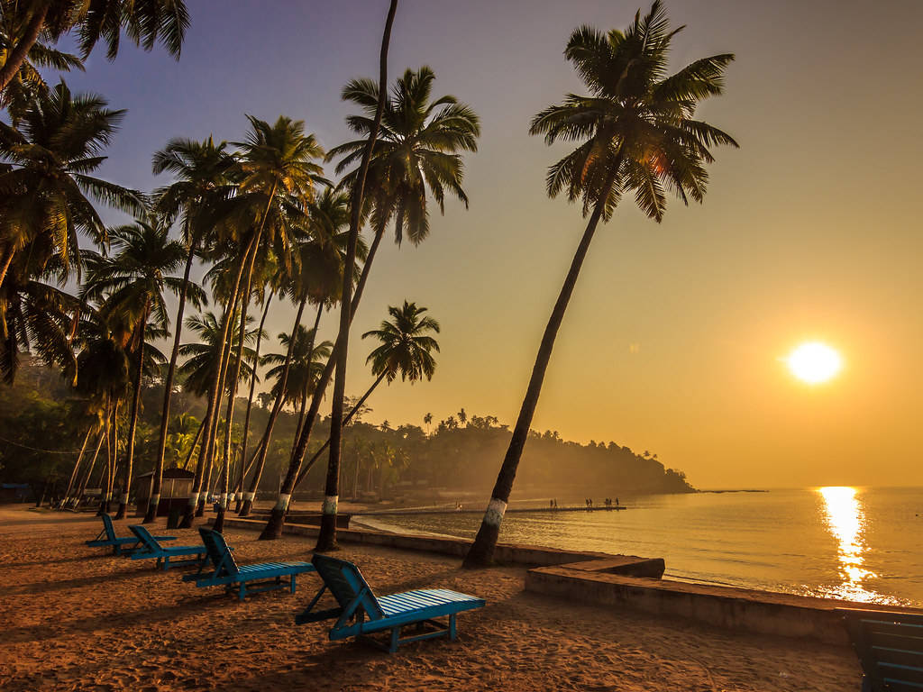 Neil Island to Port Blair - Return to Port Blair and Carbyn’s Cove Beach